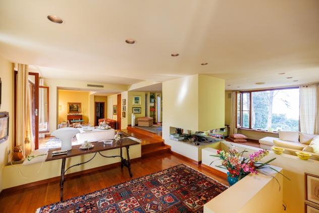 casa indipendente in vendita a Collesalvetti