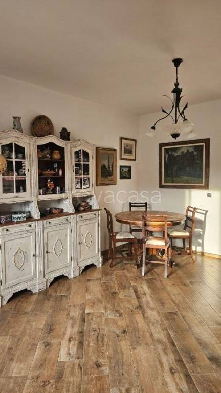 casa indipendente in vendita a Collesalvetti
