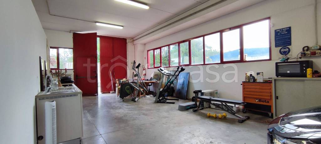 appartamento in vendita a Collesalvetti in zona Stagno
