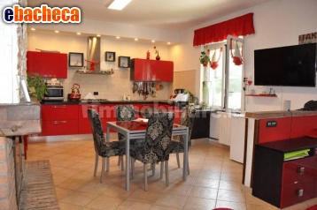 appartamento in vendita a Collesalvetti in zona Castell'Anselmo