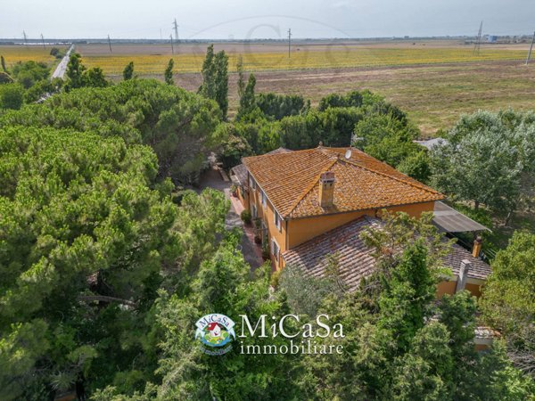 casa indipendente in vendita a Collesalvetti