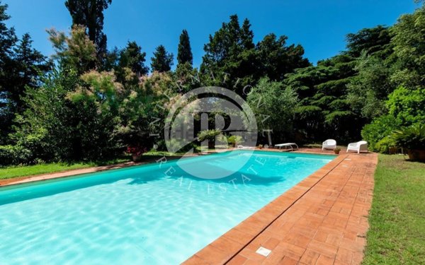 villa in vendita a Collesalvetti