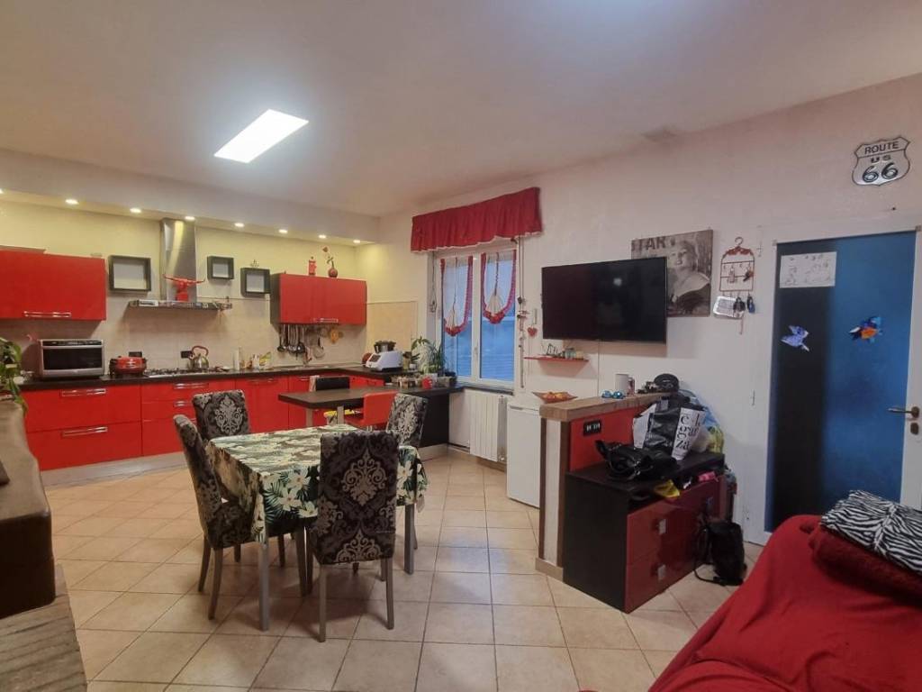 appartamento in vendita a Collesalvetti in zona Castell'Anselmo