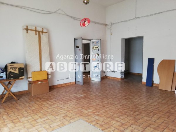 capannone in vendita a Collesalvetti in zona Stagno