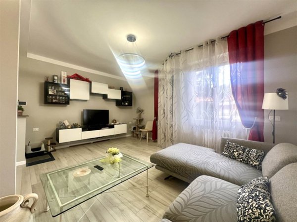 appartamento in vendita a Collesalvetti in zona Vicarello