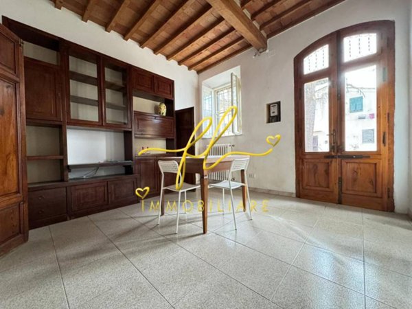 casa indipendente in vendita a Collesalvetti