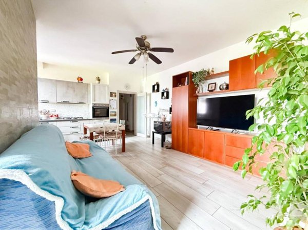 casa indipendente in vendita a Collesalvetti