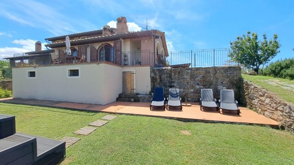 casa semindipendente in vendita a Collesalvetti