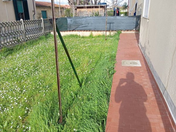 appartamento in vendita a Collesalvetti in zona Vicarello