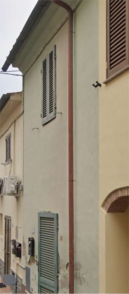 casa indipendente in vendita a Collesalvetti