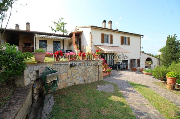 casa indipendente in vendita a Collesalvetti