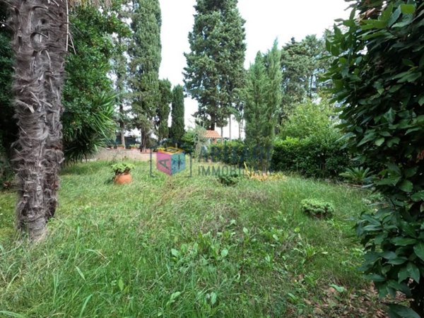 casa indipendente in vendita a Collesalvetti in zona Parrana San Martino