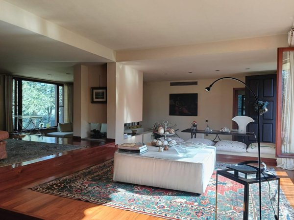 casa indipendente in vendita a Collesalvetti