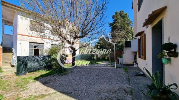 casa indipendente in vendita a Collesalvetti