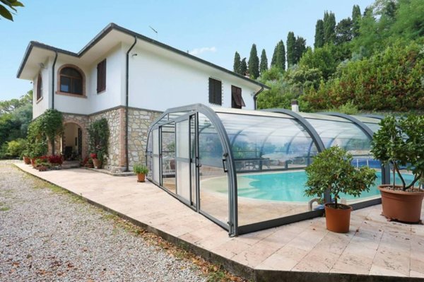 casa indipendente in vendita a Collesalvetti