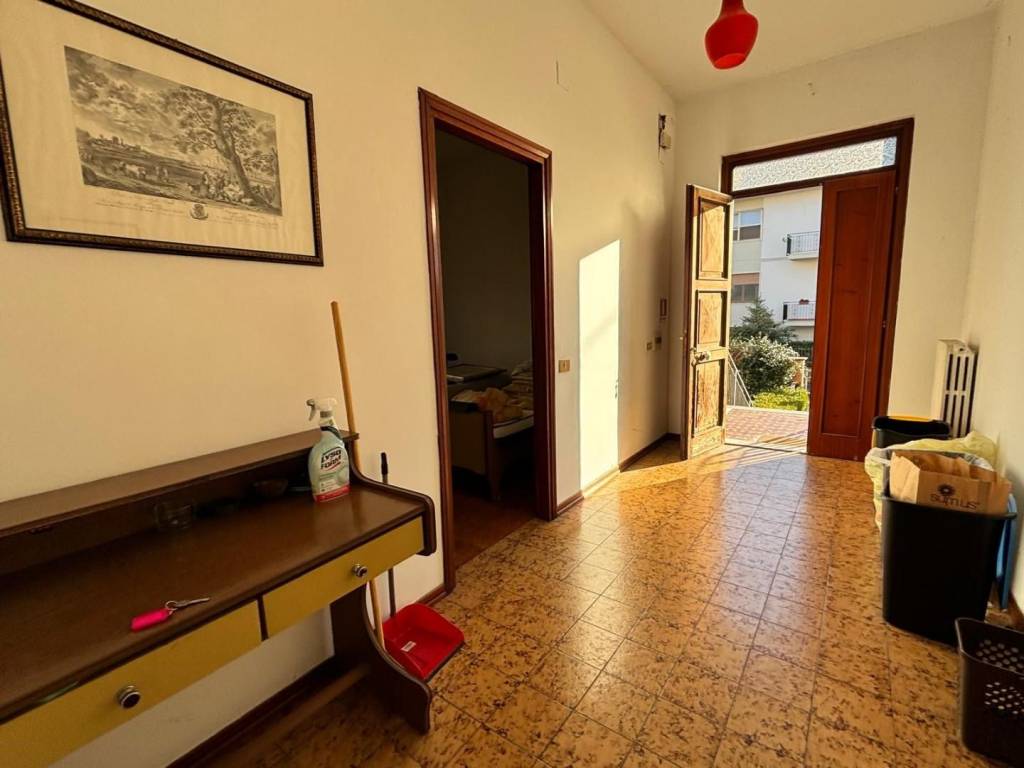 appartamento in vendita a Collesalvetti in zona Stagno