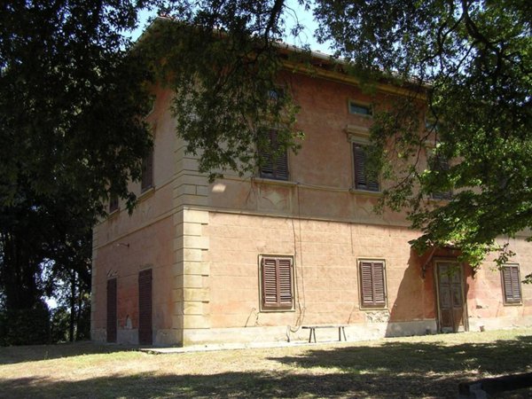 casa indipendente in vendita a Collesalvetti
