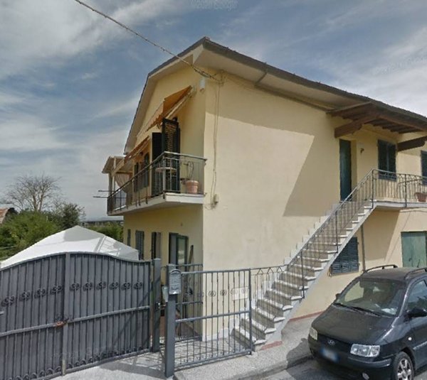 appartamento in vendita a Collesalvetti in zona Vicarello