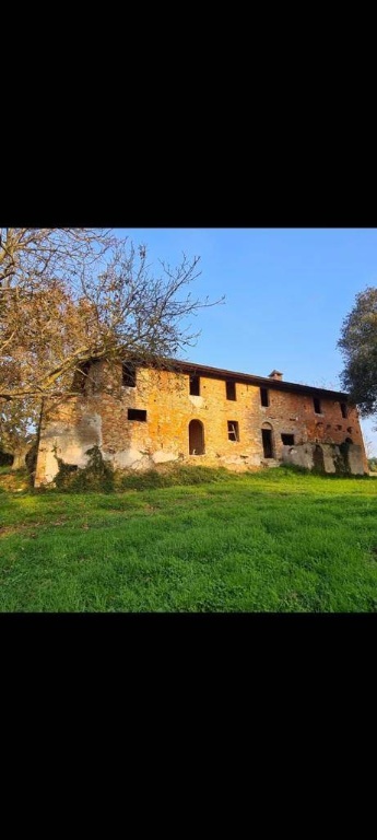 casa indipendente in vendita a Collesalvetti