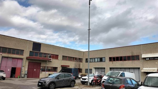 casa semindipendente in vendita a Collesalvetti in zona Stagno
