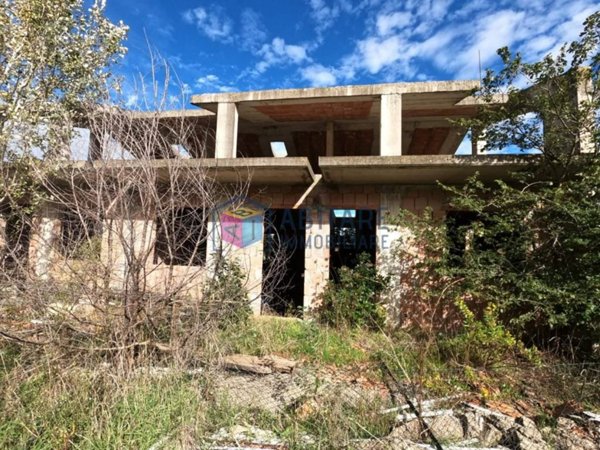 casa indipendente in vendita a Collesalvetti in zona Vicarello