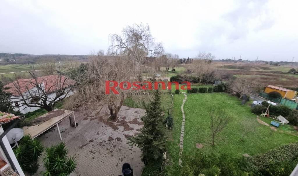 appartamento in vendita a Collesalvetti in zona Stagno
