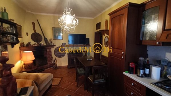 appartamento in vendita a Collesalvetti in zona Colognole