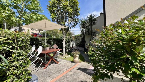casa indipendente in vendita a Collesalvetti