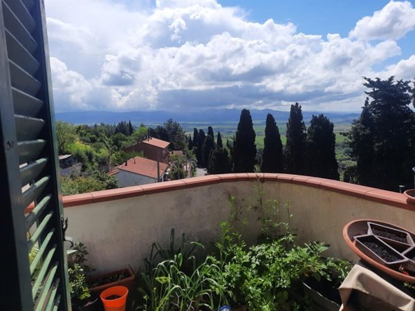 appartamento in vendita a Collesalvetti in zona Colognole