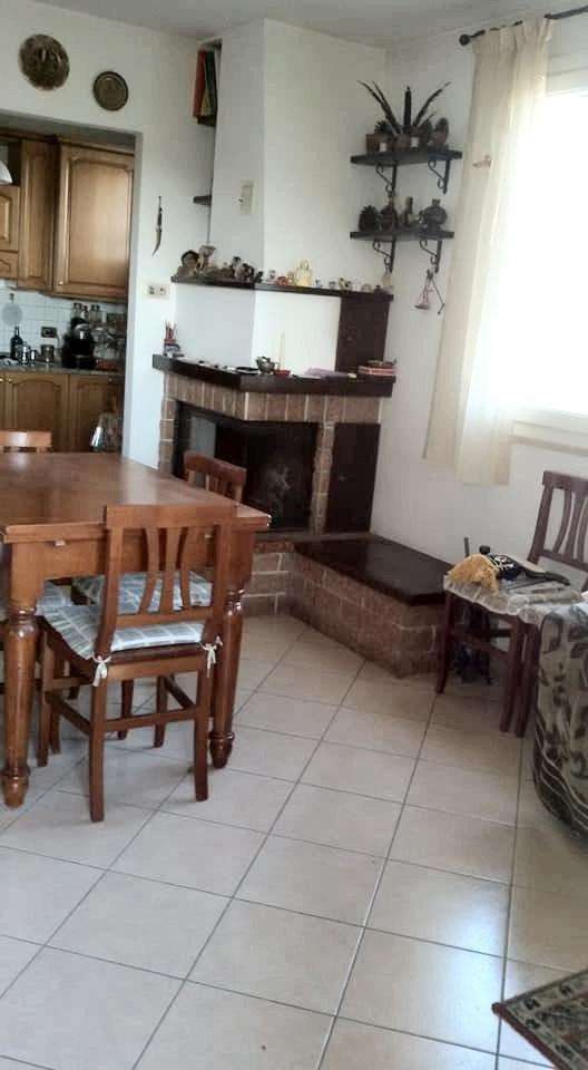 appartamento in vendita a Collesalvetti in zona Colognole