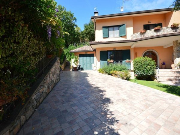 casa indipendente in vendita a Collesalvetti in zona Castell'Anselmo