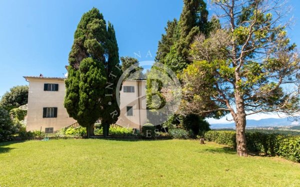 villa in vendita a Collesalvetti in zona Castell'Anselmo