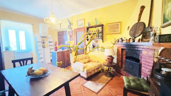 appartamento in vendita a Collesalvetti in zona Colognole