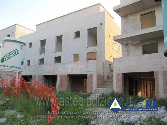 terreno edificabile in vendita a Collesalvetti