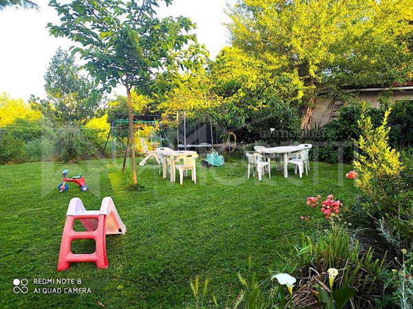 casa indipendente in vendita a Collesalvetti