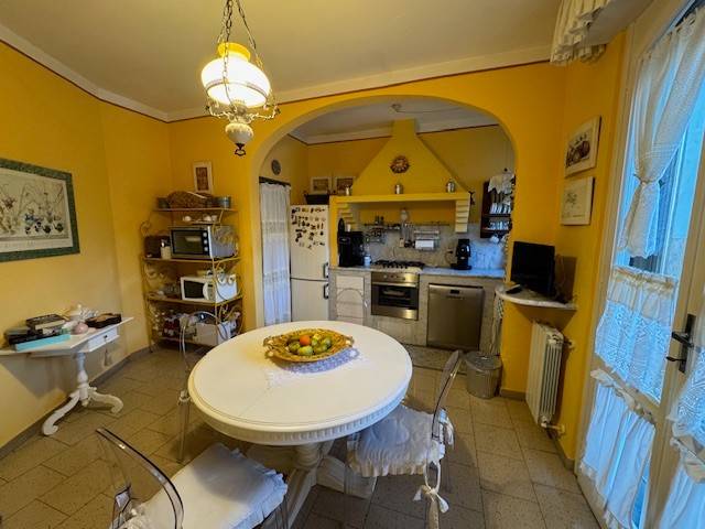 appartamento in vendita a Collesalvetti in zona Stagno