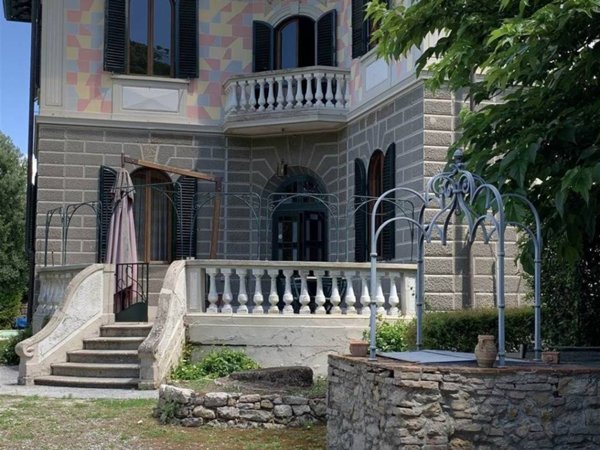 casa indipendente in vendita a Collesalvetti in zona Parrana San Martino