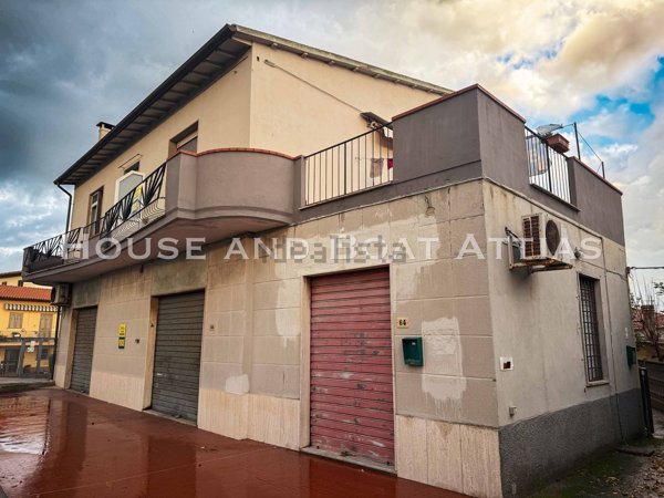 appartamento in vendita a Collesalvetti in zona Stagno