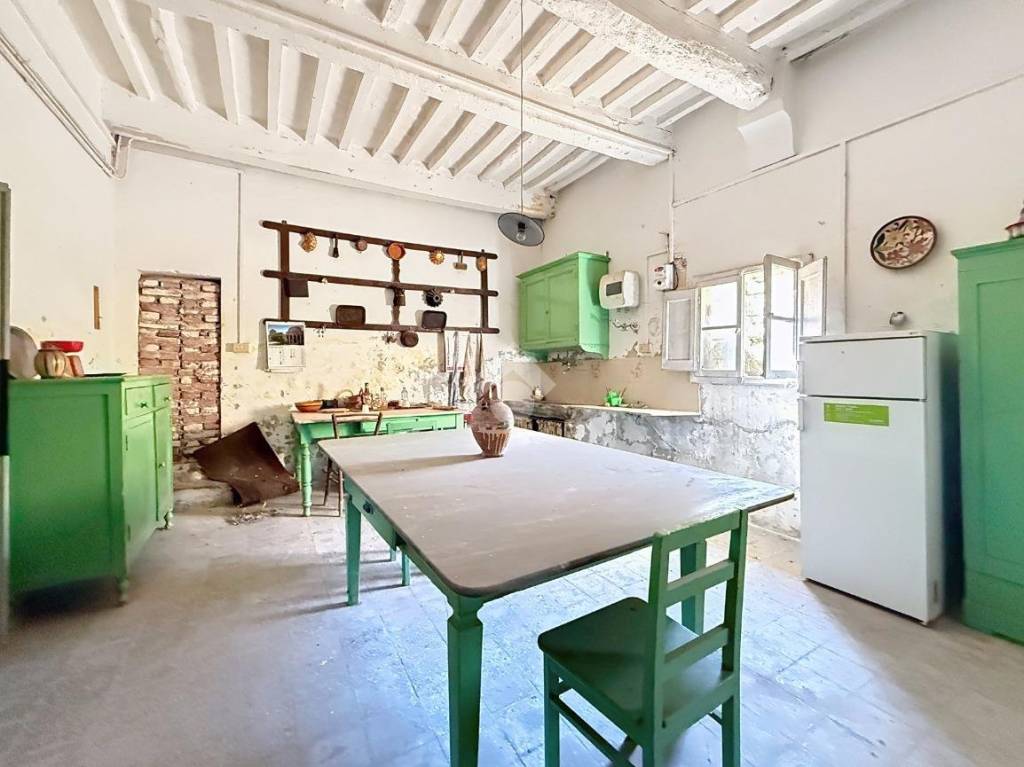 appartamento in vendita a Collesalvetti in zona Vicarello