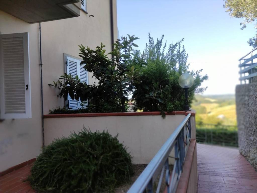 appartamento in vendita a Collesalvetti in zona Parrana San Martino