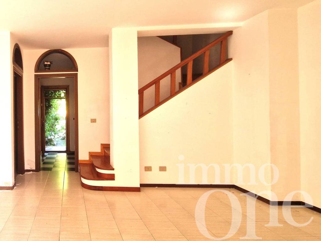 casa indipendente in vendita a Collesalvetti