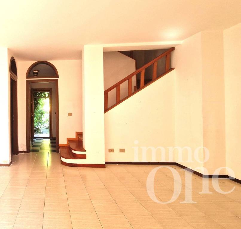 casa indipendente in vendita a Collesalvetti