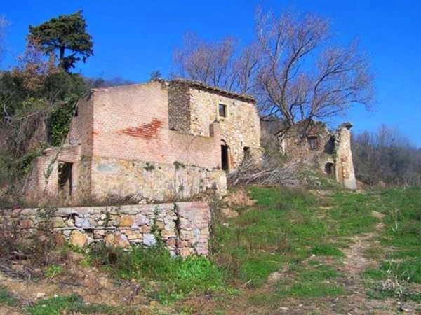 casa indipendente in vendita a Collesalvetti in zona Colognole