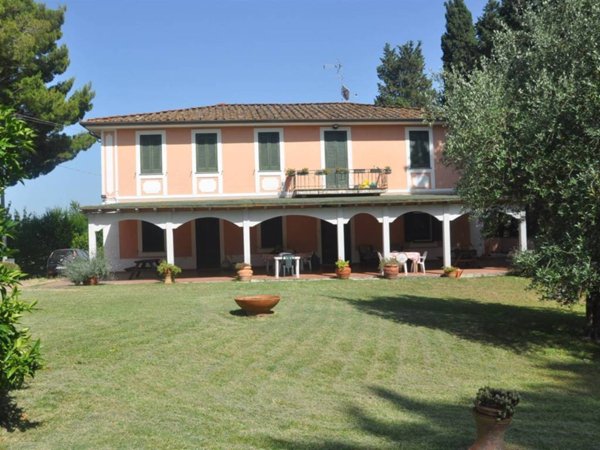 casa indipendente in vendita a Collesalvetti in zona Castell'Anselmo