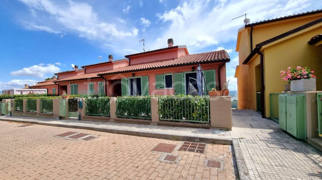 casa indipendente in vendita a Collesalvetti in zona Castell'Anselmo