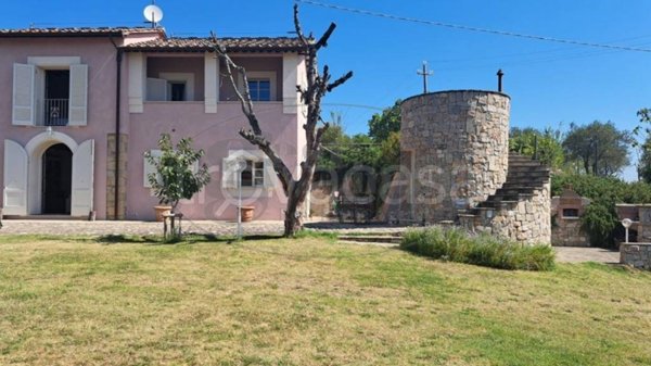 casa indipendente in vendita a Collesalvetti in zona Colognole