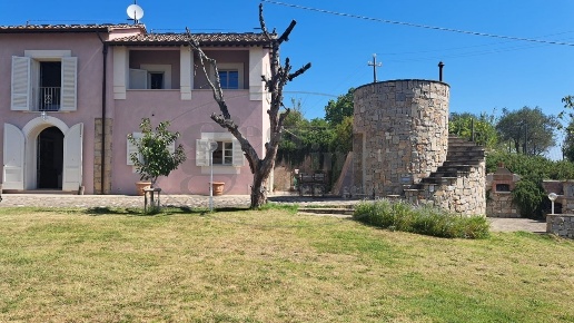 casa indipendente in vendita a Collesalvetti in zona Colognole