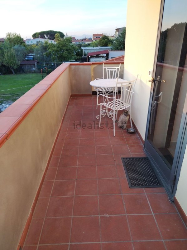 appartamento in vendita a Collesalvetti in zona Vicarello