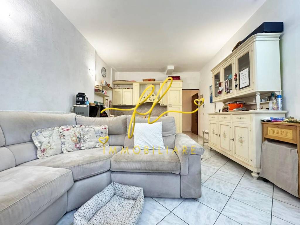 appartamento in vendita a Collesalvetti in zona Vicarello