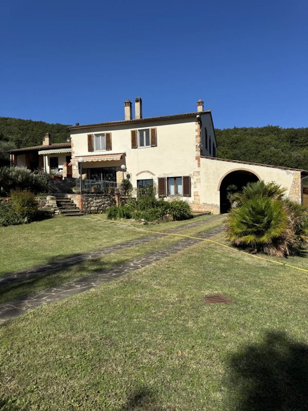 casale in vendita a Collesalvetti in zona Parrana San Giusto